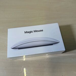 Apple Magic Mouse - Sleek Silver Design